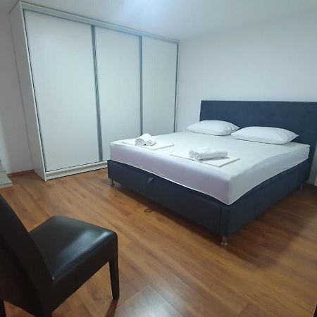 Apartments Lungomare Tivat Eksteriør billede