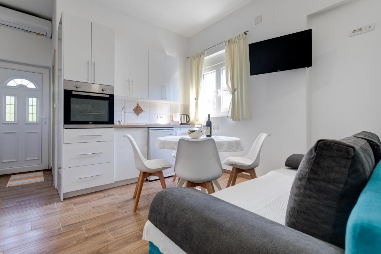 Apartments Lungomare Tivat Eksteriør billede