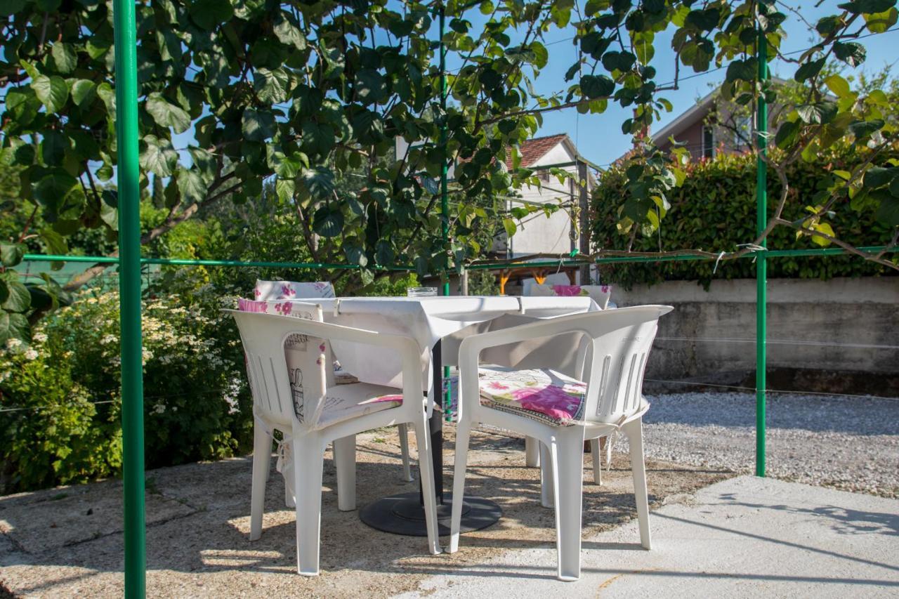 Apartments Lungomare Tivat Eksteriør billede