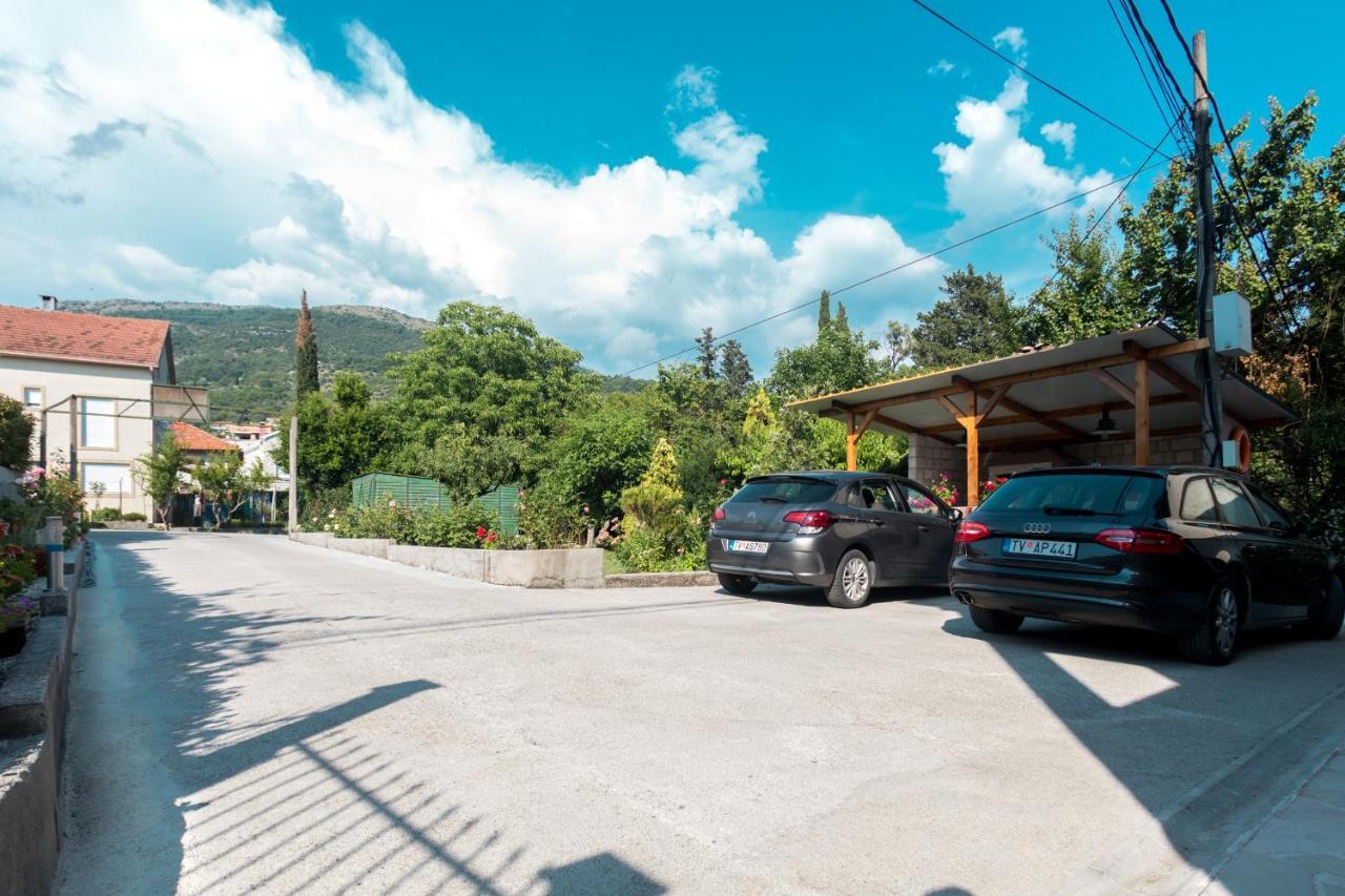 Apartments Lungomare Tivat Eksteriør billede